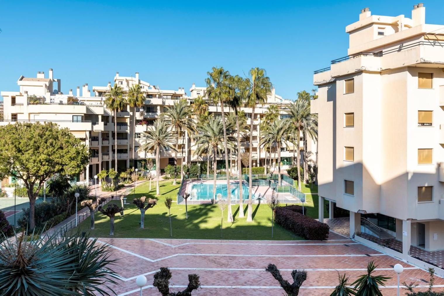 Primera Linea Del Mar - Acceso Directo Playa Carihuela توريمولينوس المظهر الخارجي الصورة