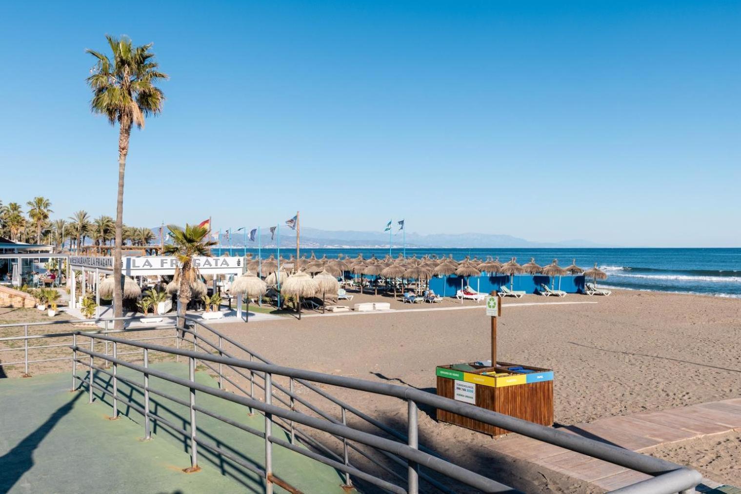 Primera Linea Del Mar - Acceso Directo Playa Carihuela توريمولينوس المظهر الخارجي الصورة