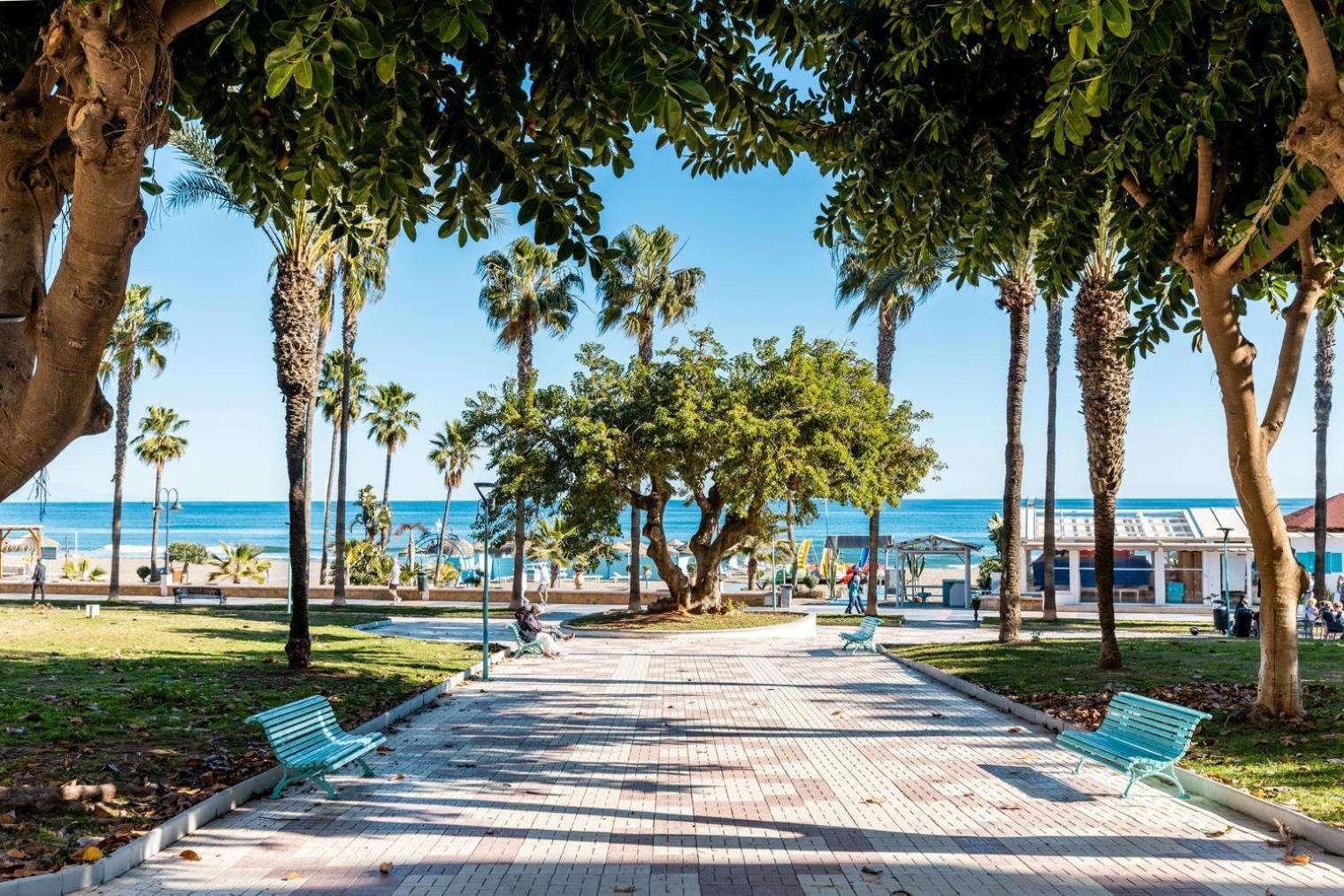 Primera Linea Del Mar - Acceso Directo Playa Carihuela توريمولينوس المظهر الخارجي الصورة