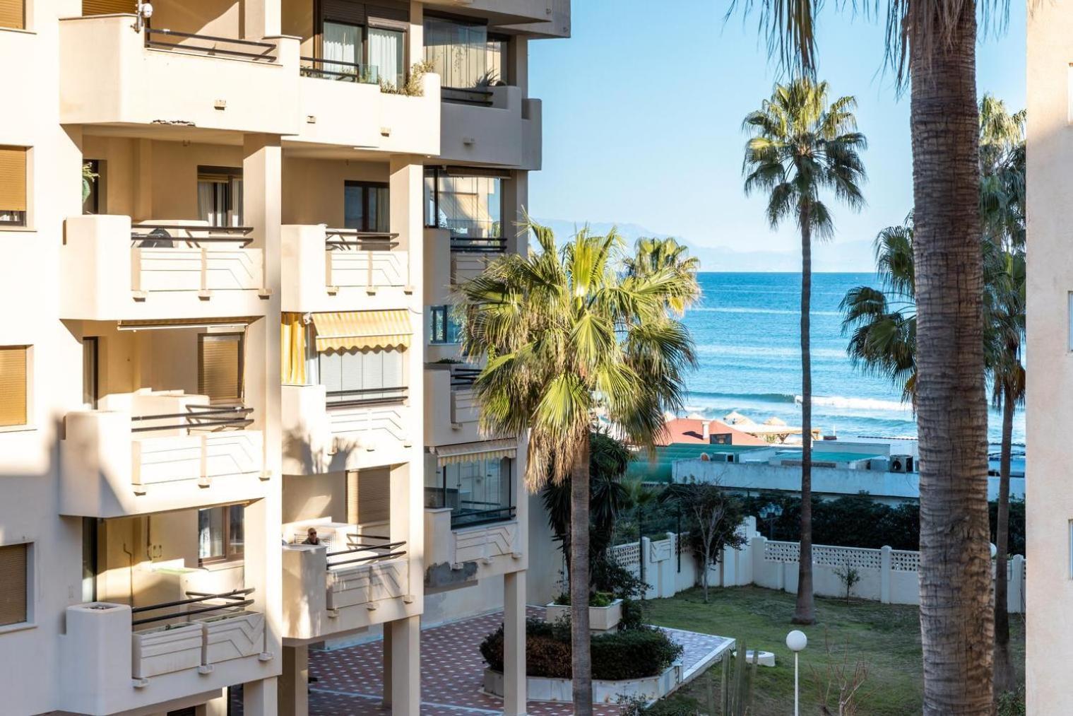Primera Linea Del Mar - Acceso Directo Playa Carihuela توريمولينوس المظهر الخارجي الصورة