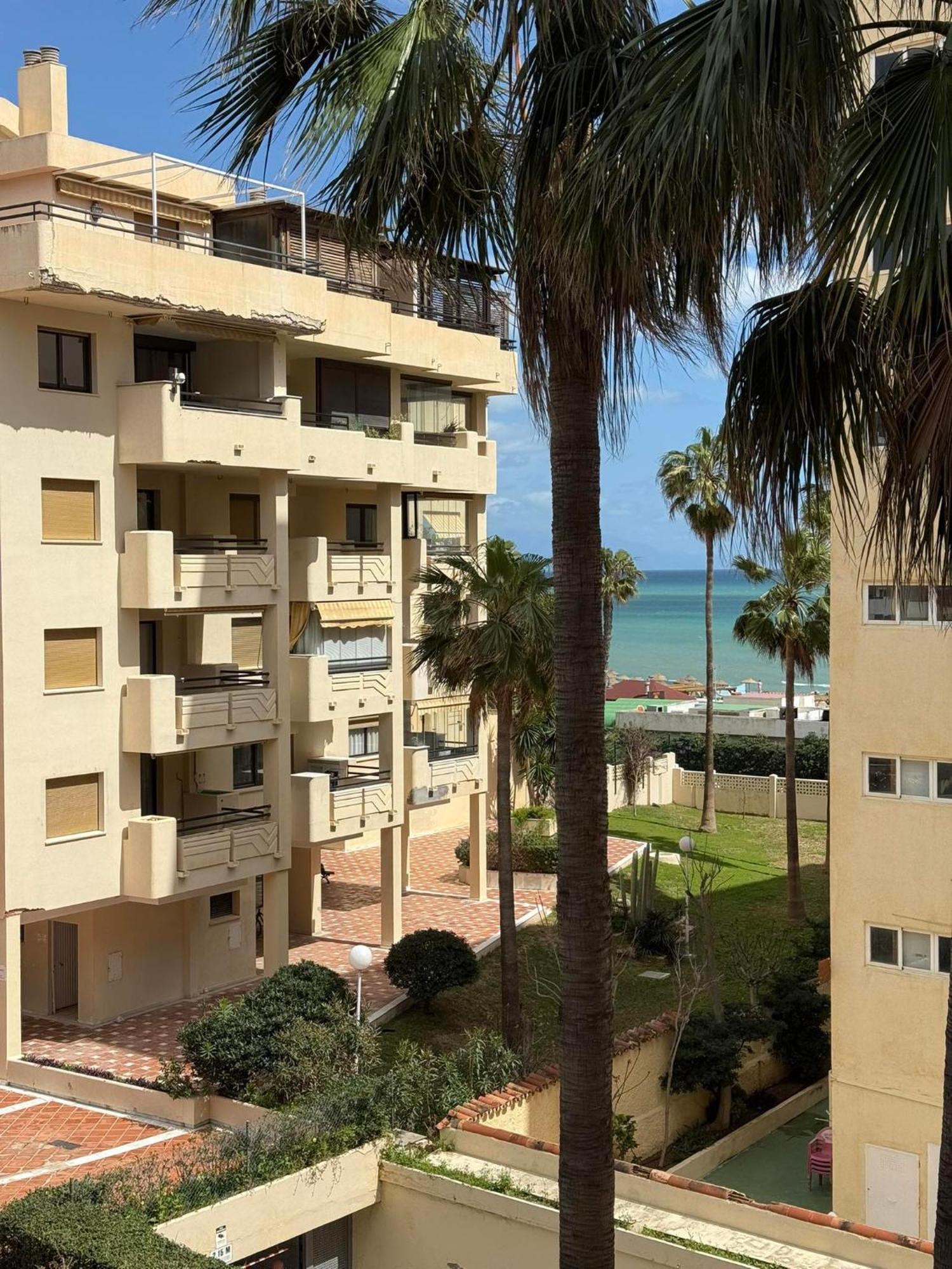 Primera Linea Del Mar - Acceso Directo Playa Carihuela توريمولينوس المظهر الخارجي الصورة